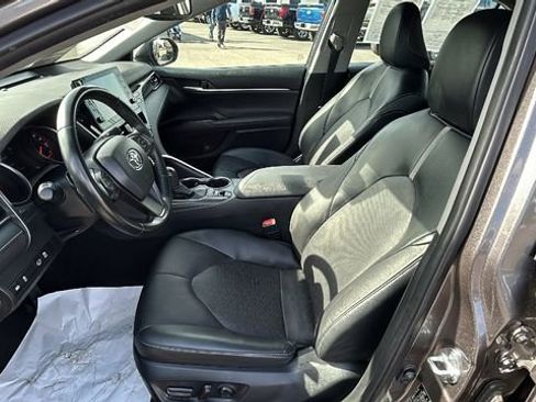 Used 2023 Toyota Camry XSE image 17