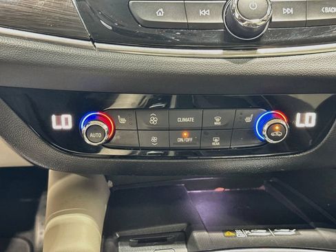 Used 2023 Buick Enclave Essence w/ Experience Buick Package FWD image 15