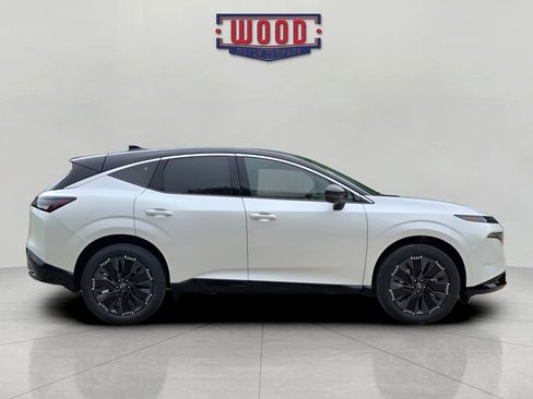 New 2026 Nissan Murano Platinum image 2