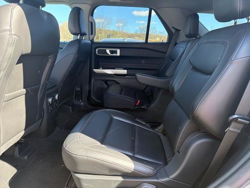 Used 2023 Ford Explorer XLT w/ Equipment Group 202A image 22