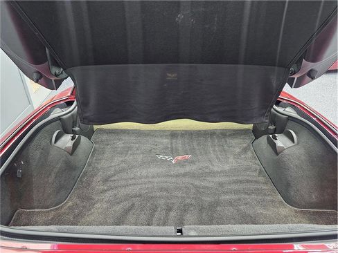 Used 2011 Chevrolet Corvette Grand Sport w/ Preferred Equipment Group image 11