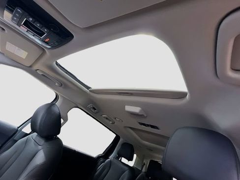 New 2026 Kia Carnival SX Prestige image 23