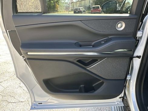 New 2025 Lincoln Navigator L Reserve w/ Jet Appearance Package image 25