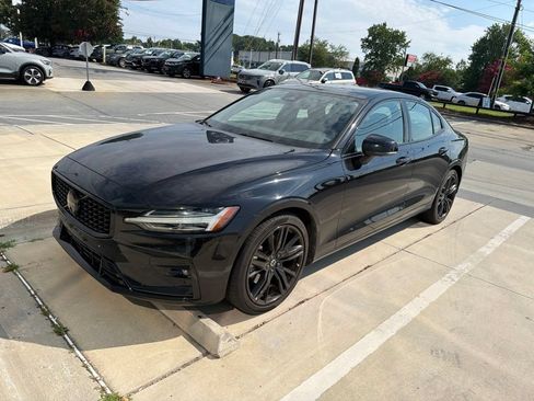 Used 2024 Volvo S60 B5 Plus w/ Climate Package FWD image 3