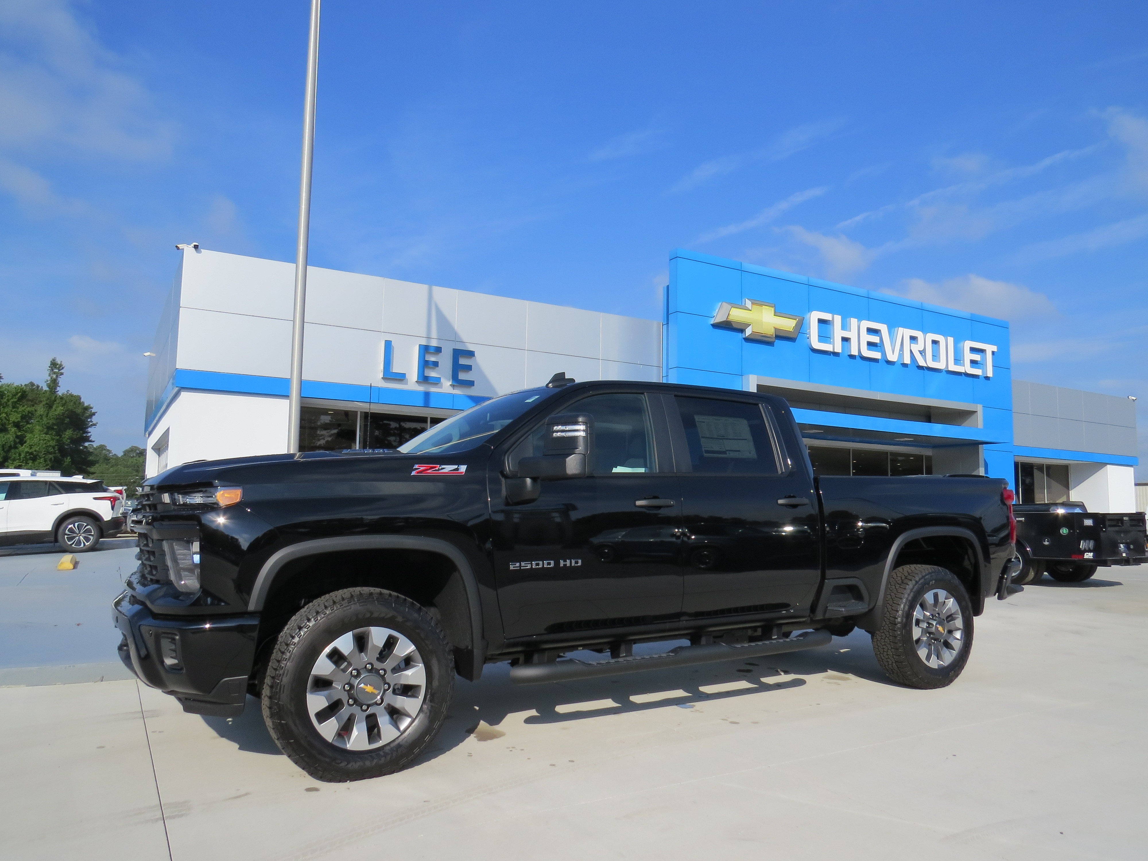 New 2026 Chevrolet Silverado 2500 Custom w/ Custom Value Package AWD/4WD image 1