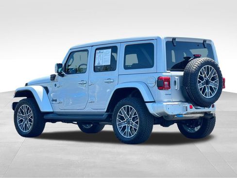 Used 2024 Jeep Wrangler High Altitude AWD/4WD image 5