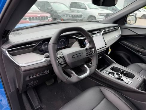 Used 2026 Jeep Cherokee Limited AWD/4WD image 8