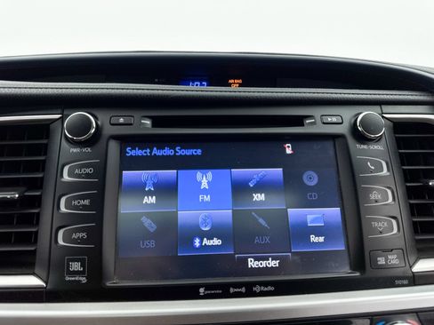 Used 2016 Toyota Highlander Limited AWD/4WD image 24