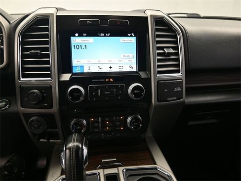 Used 2016 Ford F150 Lariat w/ Equipment Group 502A Luxury image 11