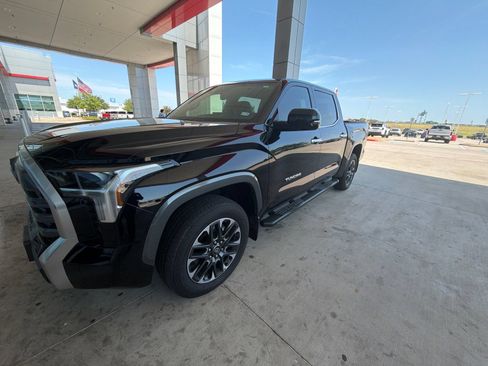 Used 2026 Toyota Tundra Limited AWD/4WD image 1