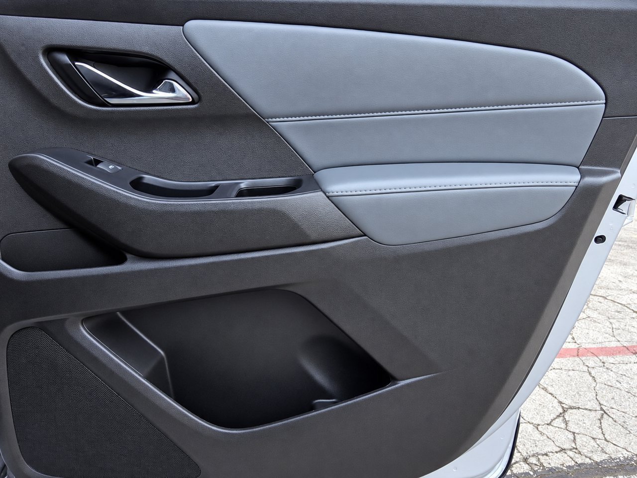 Certified 2021 Chevrolet Traverse LT FWD image 31