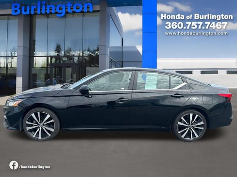 Used 2022 Nissan Altima 2.5 SR FWD image 3