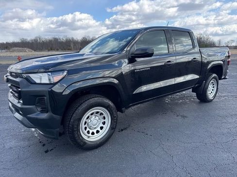 Used 2023 Chevrolet Colorado W/T image 1