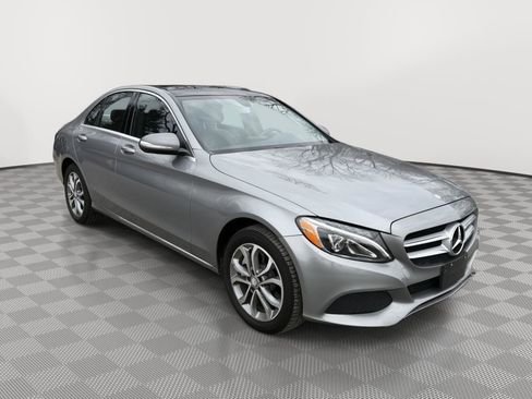 Used 2015 Mercedes-Benz C 300 4MATIC Sedan image 9