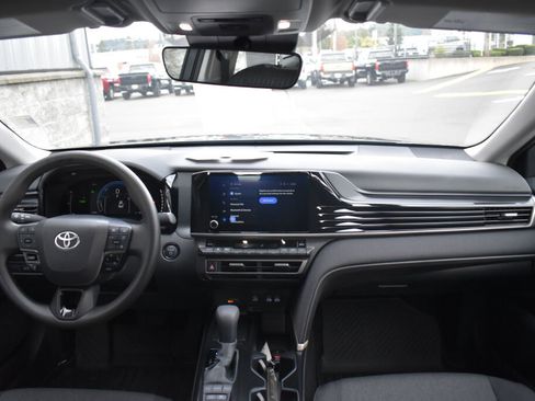 Certified 2025 Toyota Camry LE w/ Convenience Package image 26