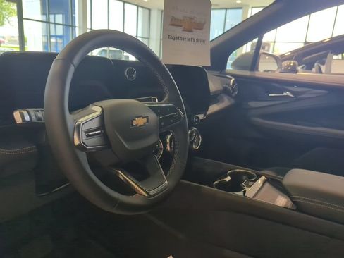 New 2024 Chevrolet Blazer EV LT AWD/4WD image 9
