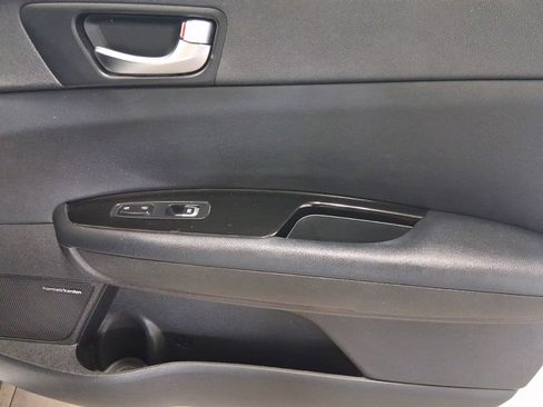 Used 2019 Kia Optima SX FWD image 17