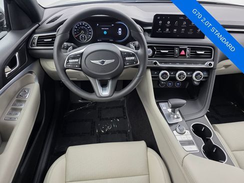 Used 2023 Genesis G70 2.0T RWD image 12