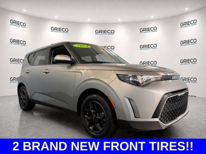 Used 2024 Kia Soul LX w/ Option Group 015