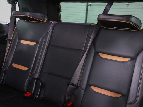 Used 2022 GMC Yukon AT4 AWD/4WD image 29