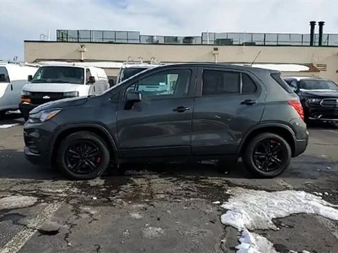 Certified 2019 Chevrolet Trax LS w/ Tint and Cruise Package image 3