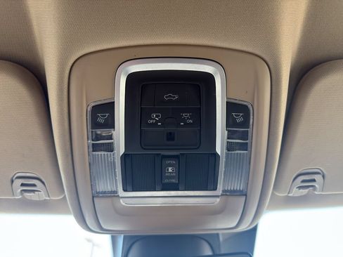 Used 2021 RAM 1500 Laramie AWD/4WD image 23