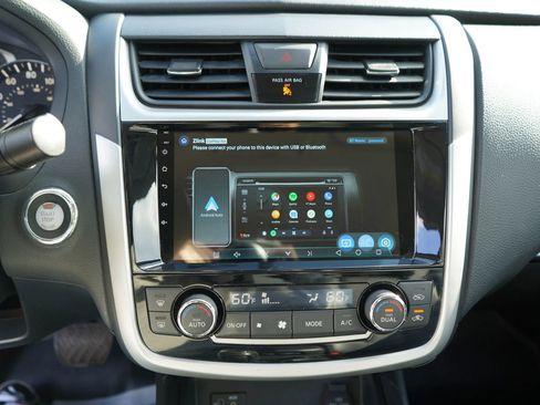 Used 2018 Nissan Altima 2.5 SL FWD image 11