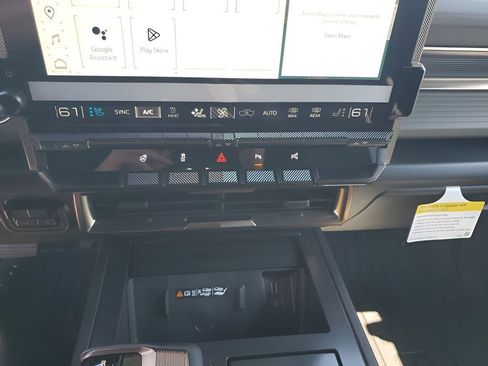 New 2025 GMC Hummer EV 2X image 40