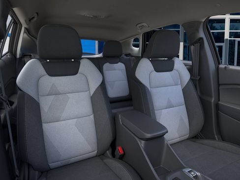 New 2026 Chevrolet Trax LS w/ LS Convenience Package FWD image 17