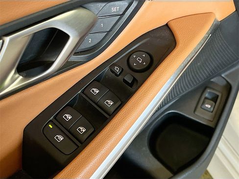 Used 2021 BMW 330i xDrive Sedan w/ Premium Package image 18