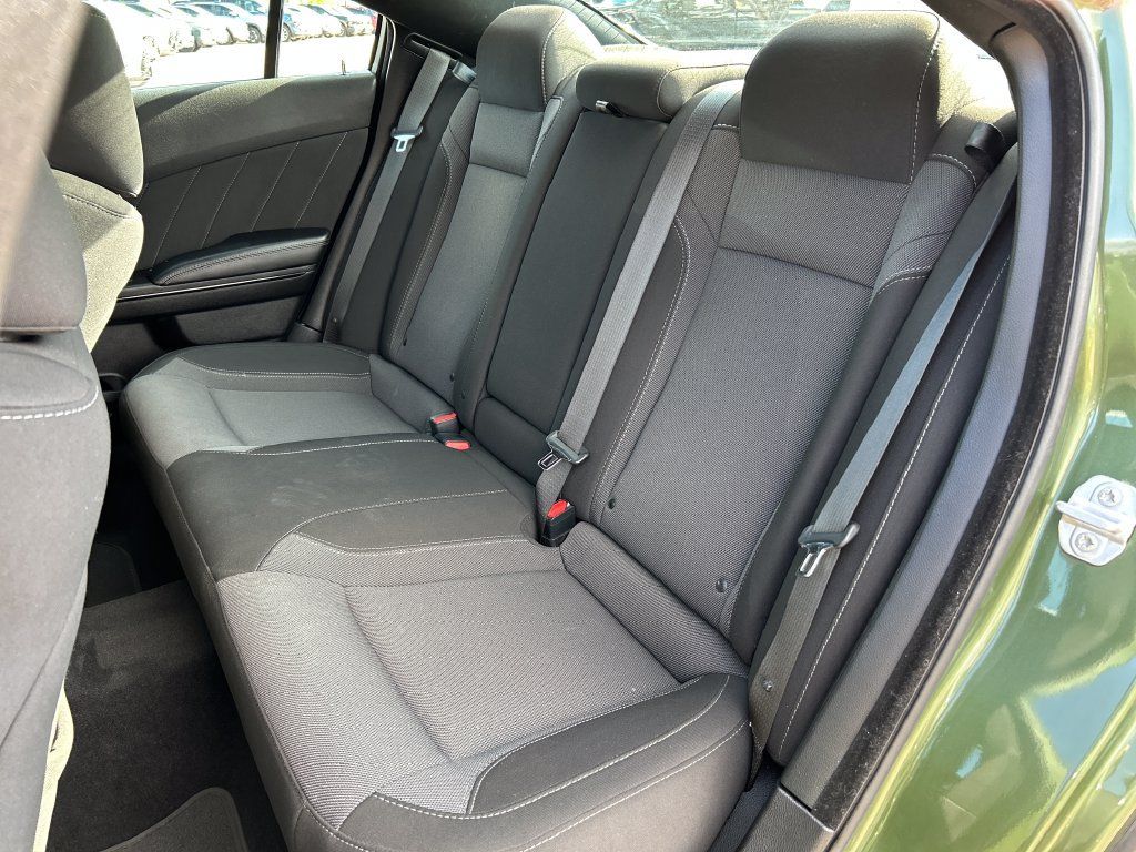 Used 2021 Dodge Charger SXT w/ Blacktop Package AWD/4WD image 18