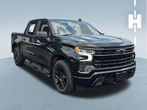 Used 2024 Chevrolet Silverado 1500 RST w/ Z71 Off-Road Package AWD/4WD image 1