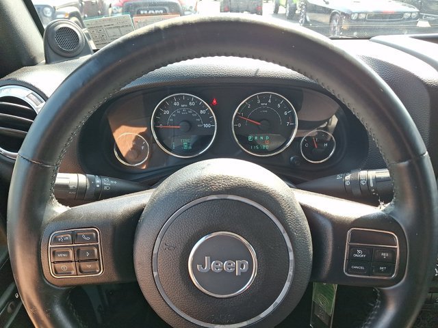 Used 2014 Jeep Wrangler Unlimited Sahara w/ Dual Top Group AWD/4WD image 23