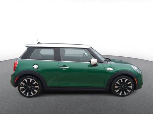 Used 2021 MINI Cooper S image 9