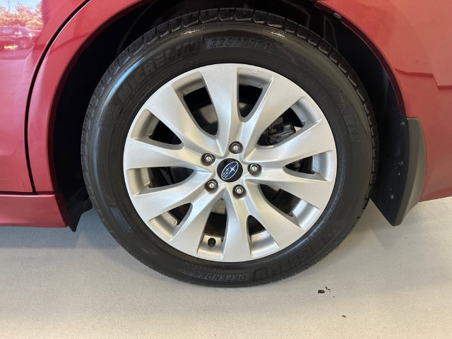 Used 2016 Subaru Legacy 2.5i Premium AWD/4WD image 36