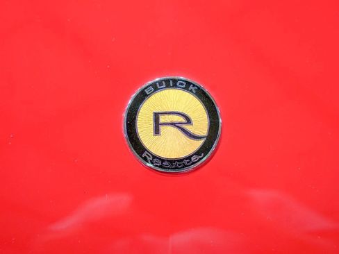 Used 1988 Buick Reatta Coupe FWD image 21