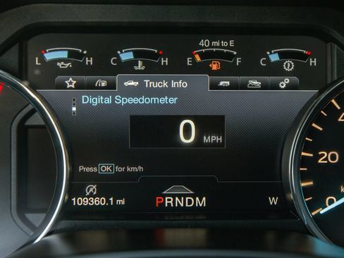 Used 2018 Ford F150 Platinum w/ Equipment Group 701A Luxury AWD/4WD image 19