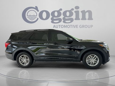 New 2026 Ford Explorer Active RWD image 6