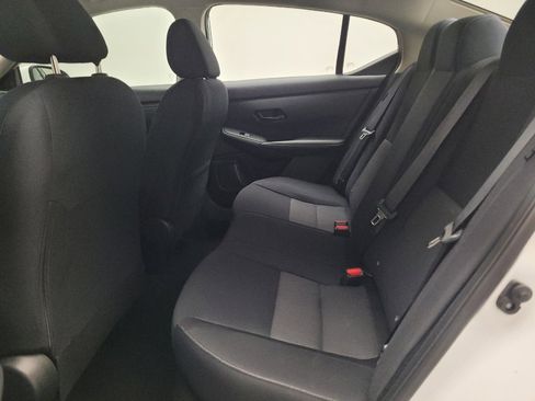 Used 2024 Nissan Sentra SV FWD image 18