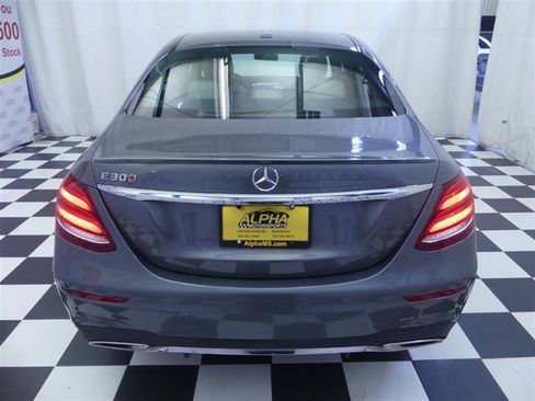 Used 2019 Mercedes-Benz E 300 image 6