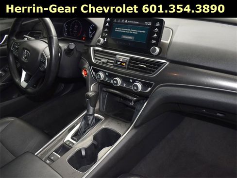 Used 2018 Honda Accord Sport image 29