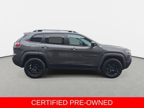 Used 2022 Jeep Cherokee Trailhawk w/ Premium Leather Package AWD/4WD image 4