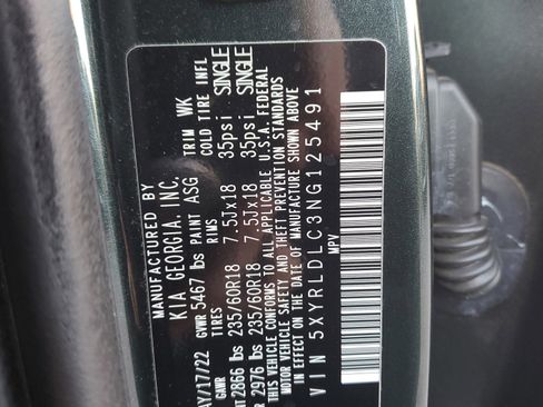 Certified 2022 Kia Sorento S w/ Panoramic Sunroof Package image 33