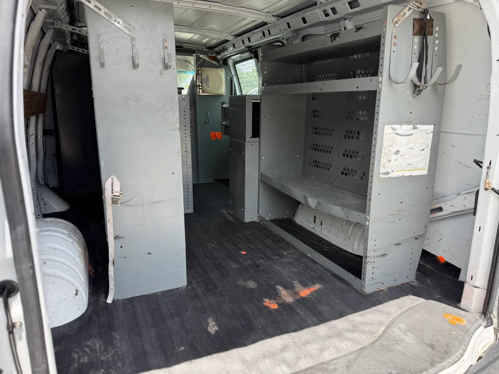 Used 2013 Chevrolet Express 2500 RWD image 8