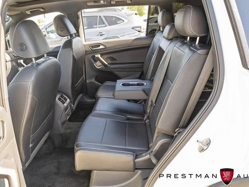 Used 2021 Volkswagen Tiguan SE R-Line w/ 3rd Row Seat Package AWD/4WD image 39