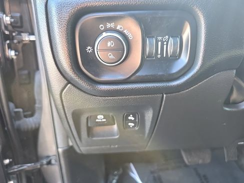 Certified 2023 RAM 1500 Laramie image 22