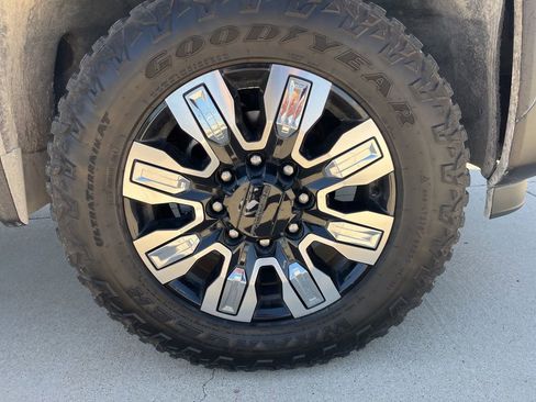 Used 2024 GMC Sierra 2500 Denali w/ Denali Reserve Package image 7