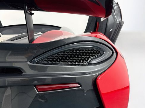Used 2020 McLaren 620R RWD image 56