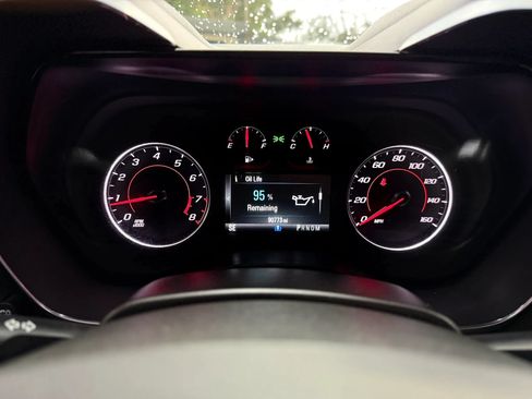 Used 2018 Chevrolet Camaro LT RWD image 22