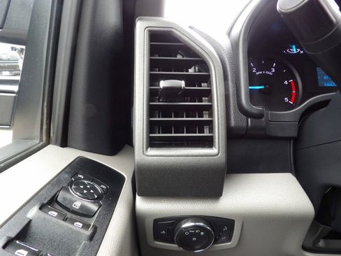 Used 2022 Ford F250 XL w/ Power Equipment Group AWD/4WD image 19
